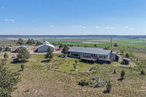 Photo of 67608 Rawhide Road, Hines, OR 97738 (MLS # 11742195)