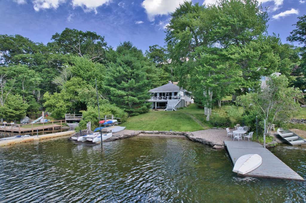 Photo of 20 Sunset Point, Wurtsboro, NY 12790 (MLS # 11931426)