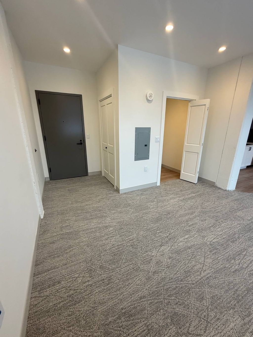 Photo of 1117 W Fayette Street #102, Syracuse, NY 13204 (MLS # 11655431)