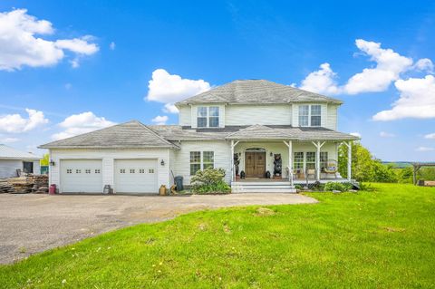 Photo of 119 Longview Dr, Pittsfield, NY 13335 (MLS # 11519014)