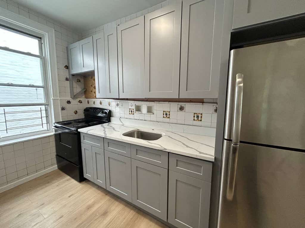 Photo of 2116 Virgil Pl #2, Bronx, NY 10473 (MLS # 11913043)
