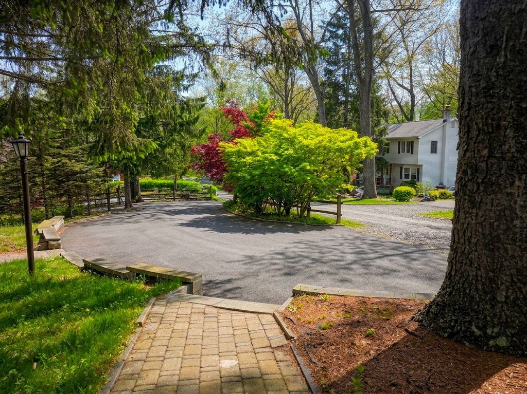 Photo of 9 Easy Street, Hopewell Junction, NY 12533 (MLS # 11747184)