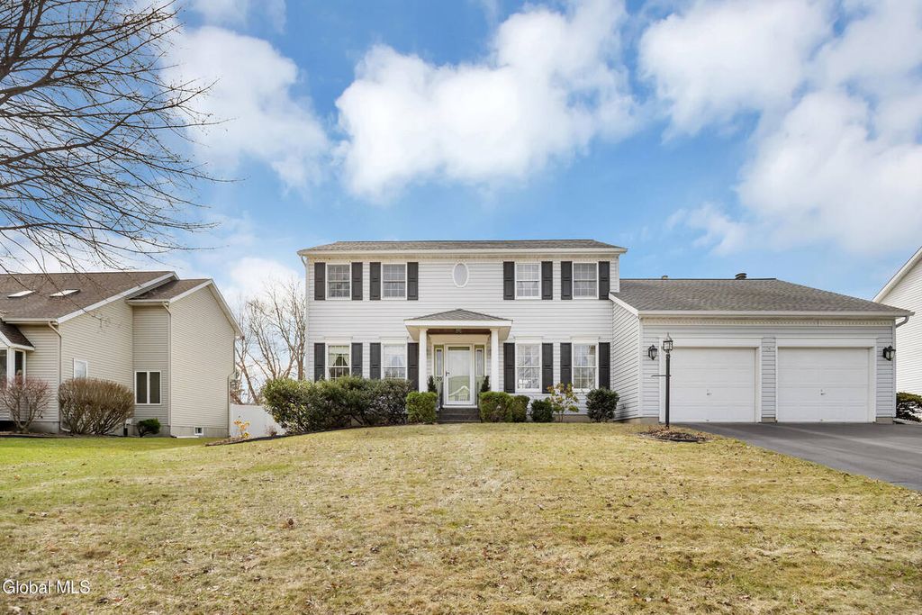 Photo of 20 Valleywood Drive, Colonie, NY 12309 (MLS # 11683724)