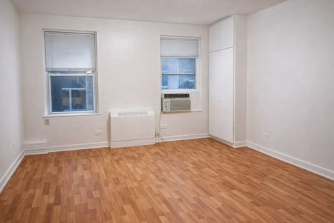 Photo of 152 East 46th Street #3R, New York, NY 10017 (MLS # 11669172)