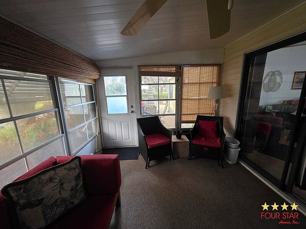 Photo of 177 Buccaneer Dr, Leesburg, FL 34748 (MLS # 11652423)