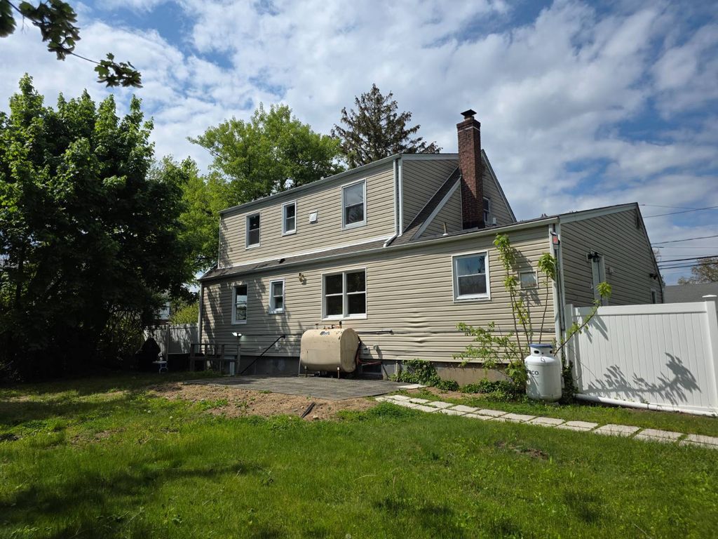 Photo of 295 49th St, Lindenhurst, NY 11757 (MLS # 11776050)