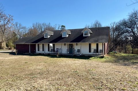 Photo of 405 Airport Rd, Broken Bow, OK 74728 (MLS # 11654165)