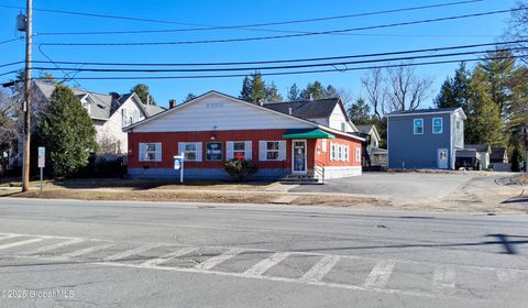 Photo of 48 Lincoln Avenue, Saratoga Springs, NY 12866 (MLS # 11685189)