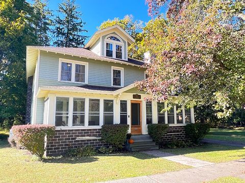 Photo of 33 Lake St, Cooperstown, NY 13326 (MLS # 11355056)