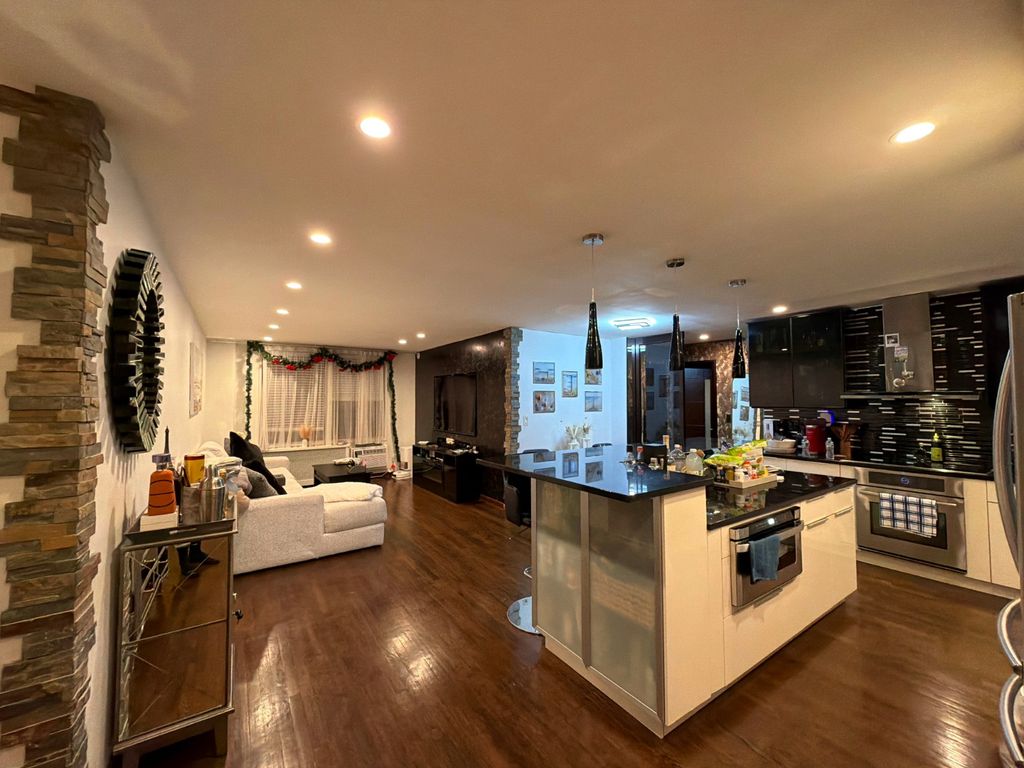 Photo of 540 Ocean Parkway #6D, Brooklyn, NY 11218 (MLS # 11681691)