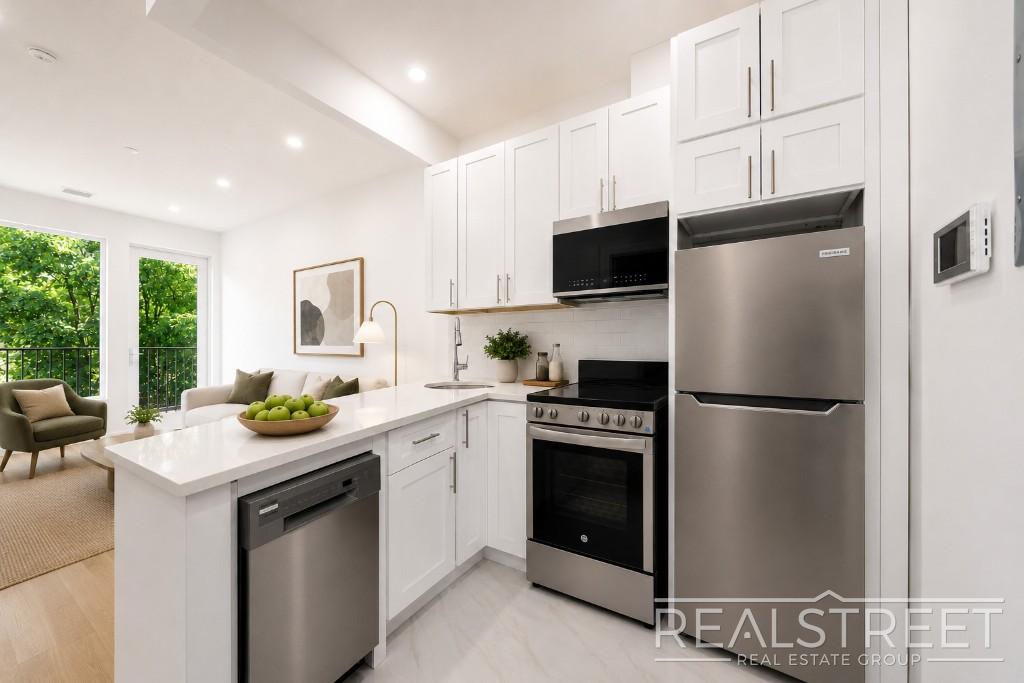 Photo of 1469 Dean St #2B, BROOKLYN, NY 11213 (MLS # 11851941)