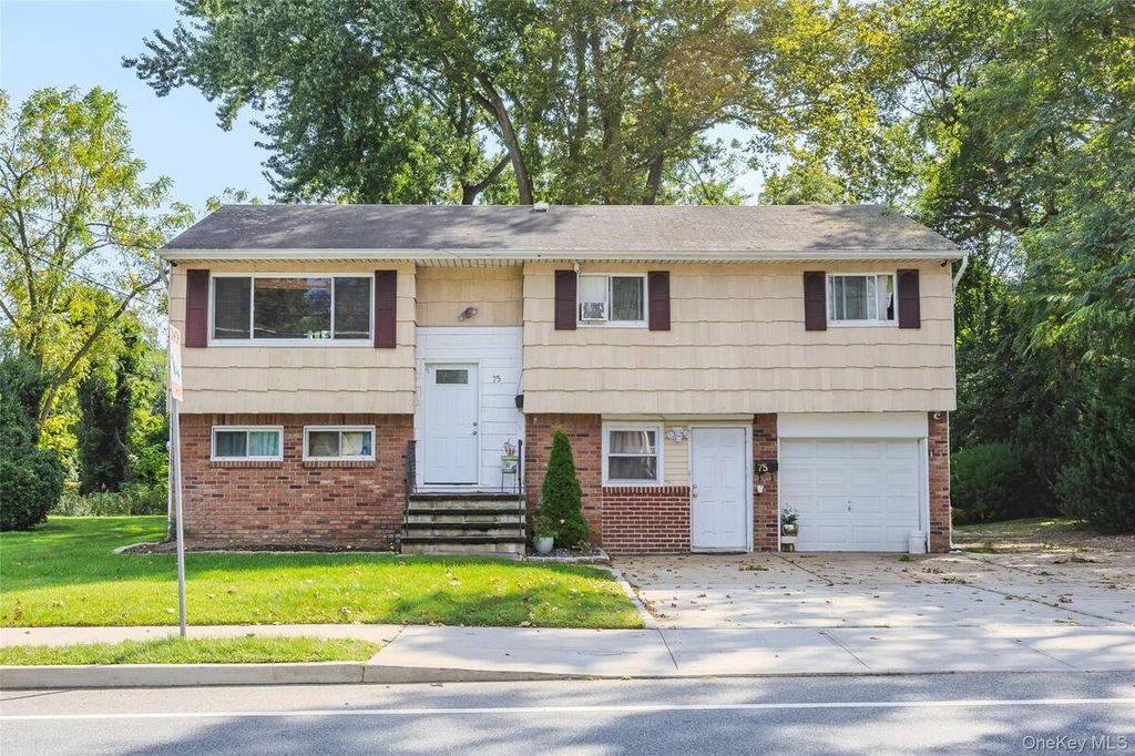 Photo of 75 Oak Street, Amityville, NY 11701 (MLS # 11655338)