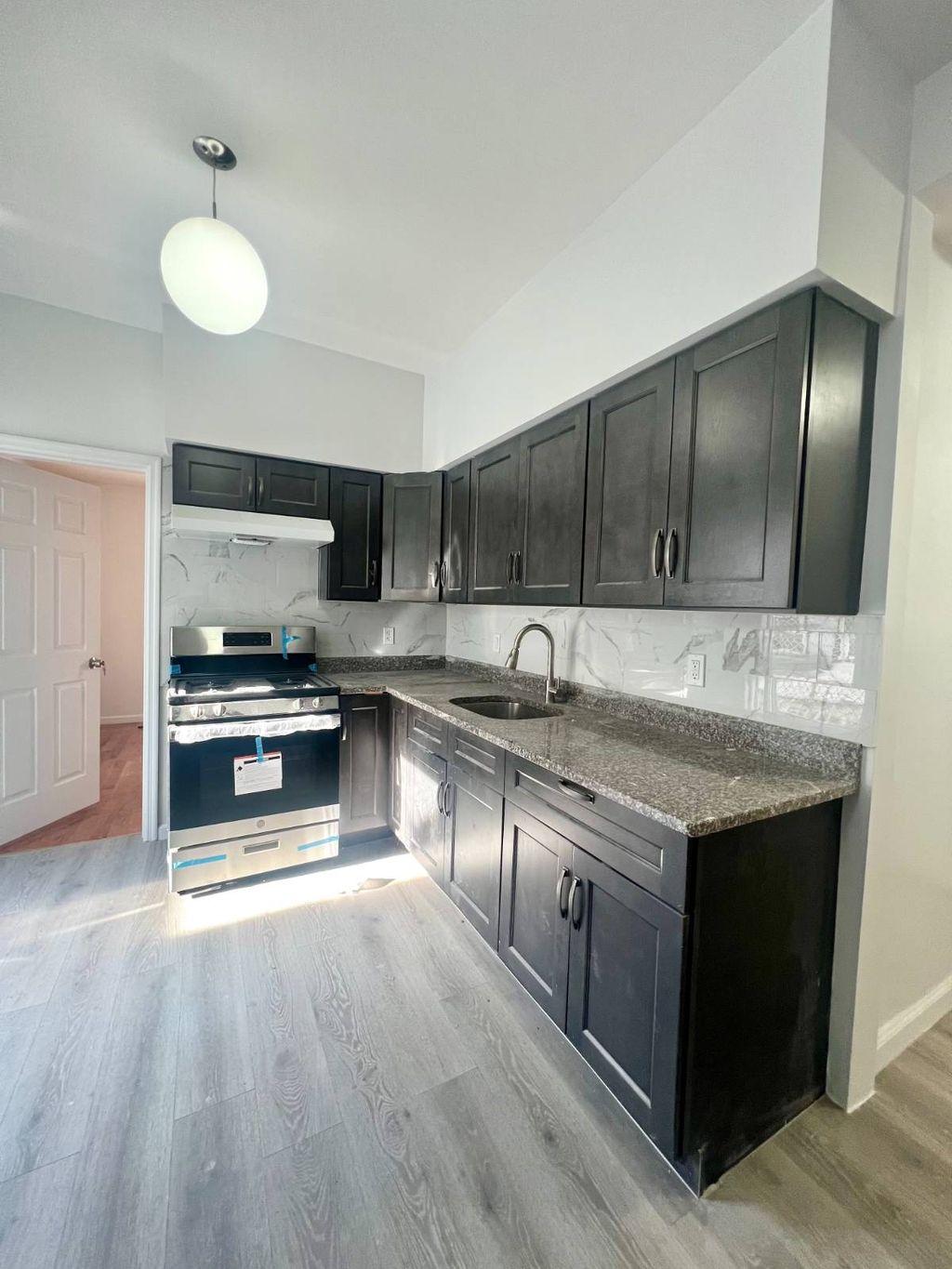 Photo of 3146 Richmond Ter, Brooklyn, NY 10303 (MLS # 11594564)