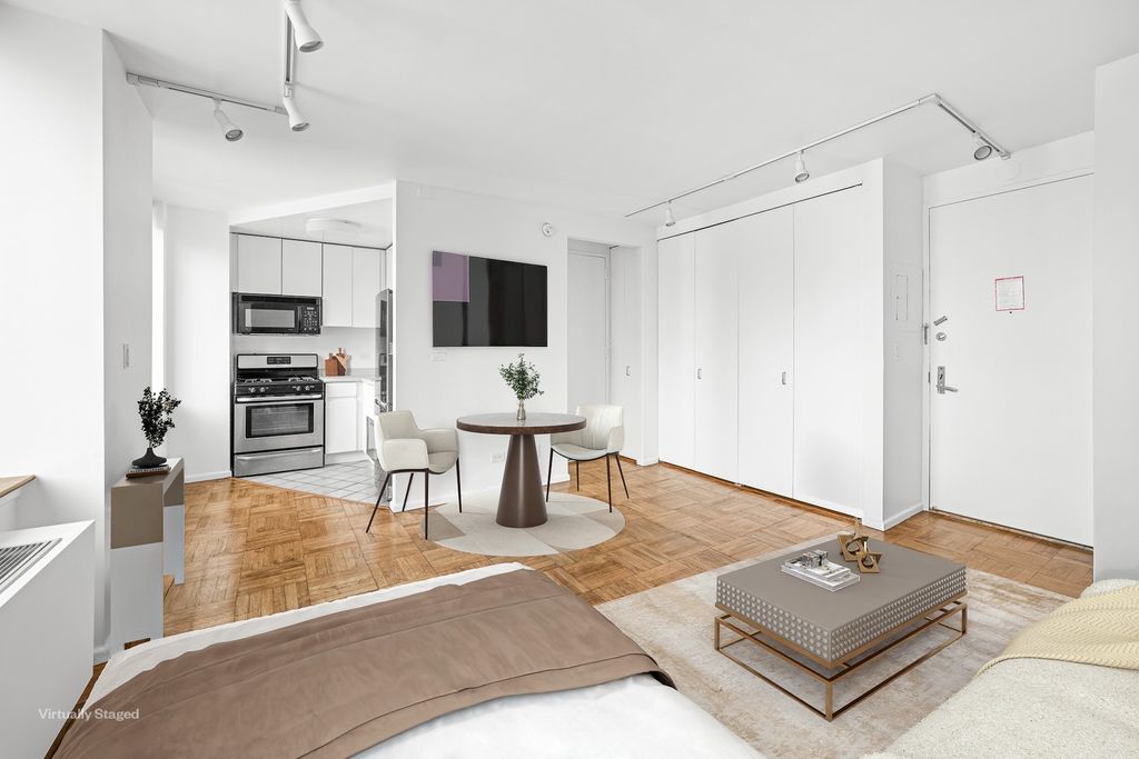 Photo of 236 East 47th Street #33D, New York, NY 10017 (MLS # 11638960)