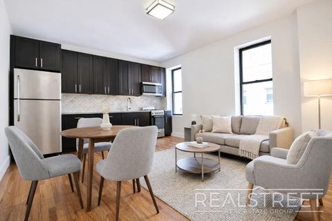Photo of 85 Eastern Parkway #6C2, Brooklyn, NY 11238 (MLS # 11624942)