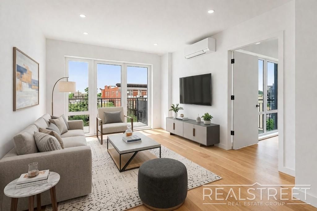 Photo of 105 Rogers Avenue #5A, BROOKLYN, NY 11216 (MLS # 11732422)