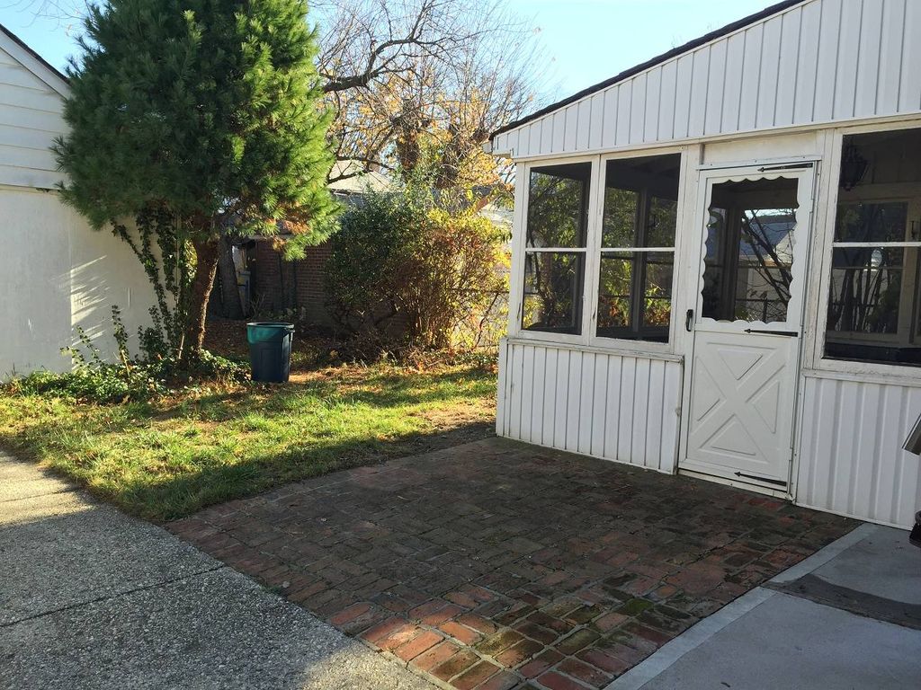 Photo of 6951 181st Street, Fresh Meadows, NY 11366 (MLS # 11575607)