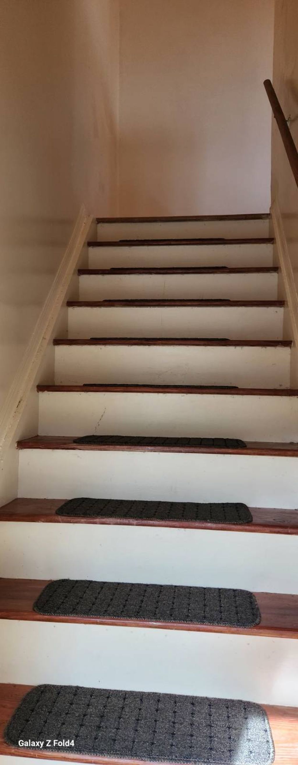 Photo of 24509 148 Rd, Rosedale, NY 11422 (MLS # 11641625)