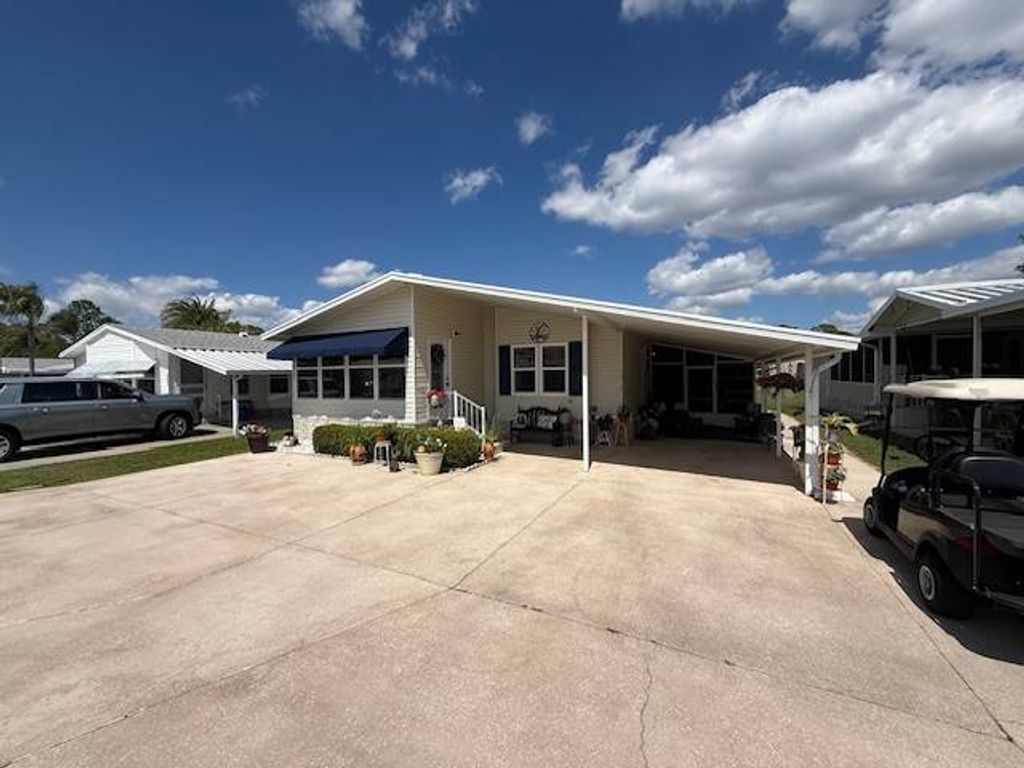 Photo of 10703 Lowell Drive, Lake Wales, FL 33898 (MLS # 11677405)