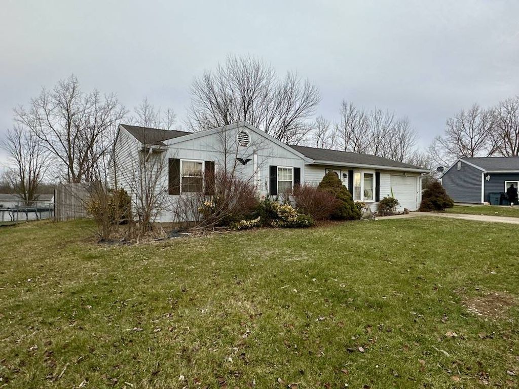 Photo of 10843 Mohawk Ct, Sidney, OH 45365 (MLS # 11618600)