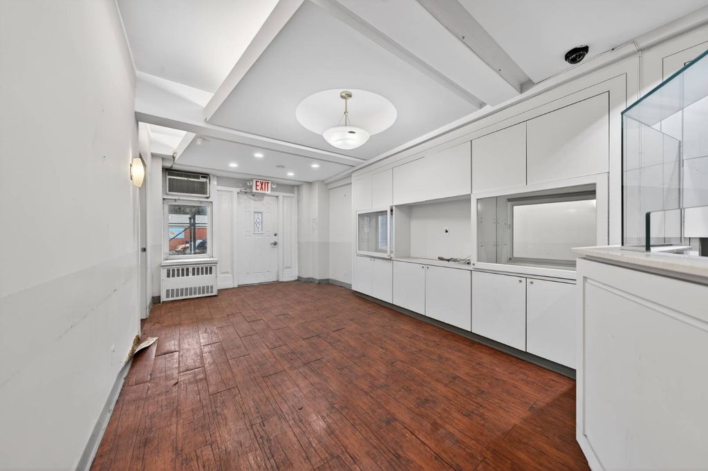 Photo of 14205 Roosevelt Ave #108, Flushing, NY 11354 (MLS # 11669621)