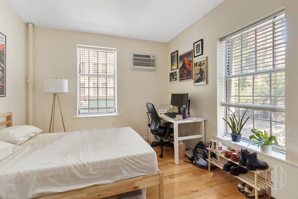 Photo of 200 East 35th Street #TOWNHOUSE, New York, NY 10016 (MLS # 11832860)