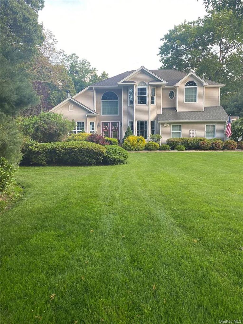 Photo of 6 Kara Court, Centereach, NY 11720 (MLS # 11683082)