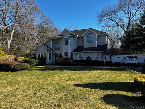 Photo of 6 Kara Court, Centereach, NY 11720 (MLS # 11683082)