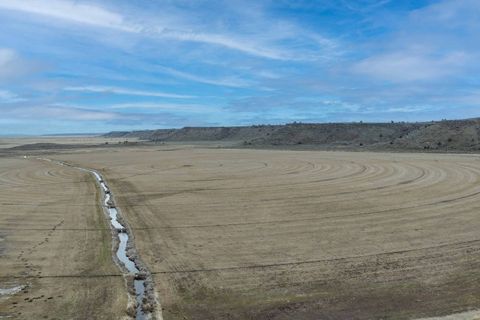 Photo of 27790 Highway 20 W, Hines, OR 97738 (MLS # 11671617)