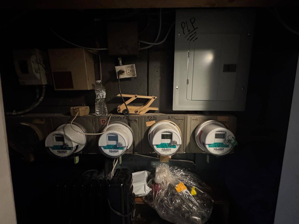 Photo of 590 Morris Park Avenue, Bronx, NY 10460 (MLS # 11622939)