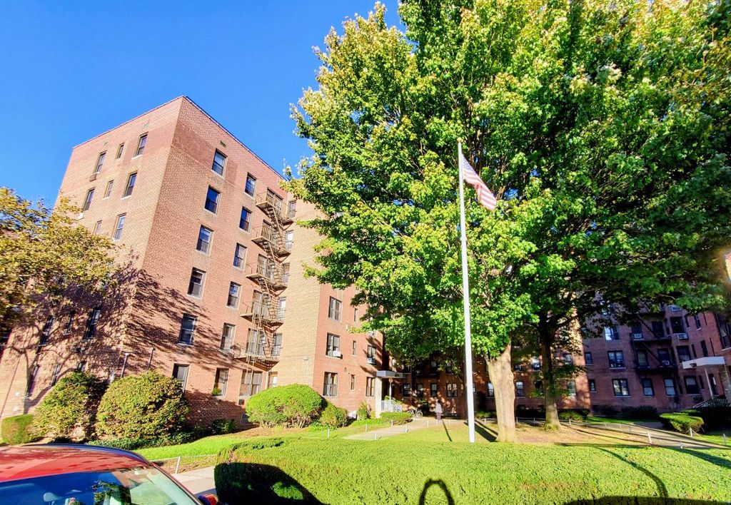 Photo of 2547 West 2nd Street #1K, Brooklyn, NY 11223 (MLS # 11600558)