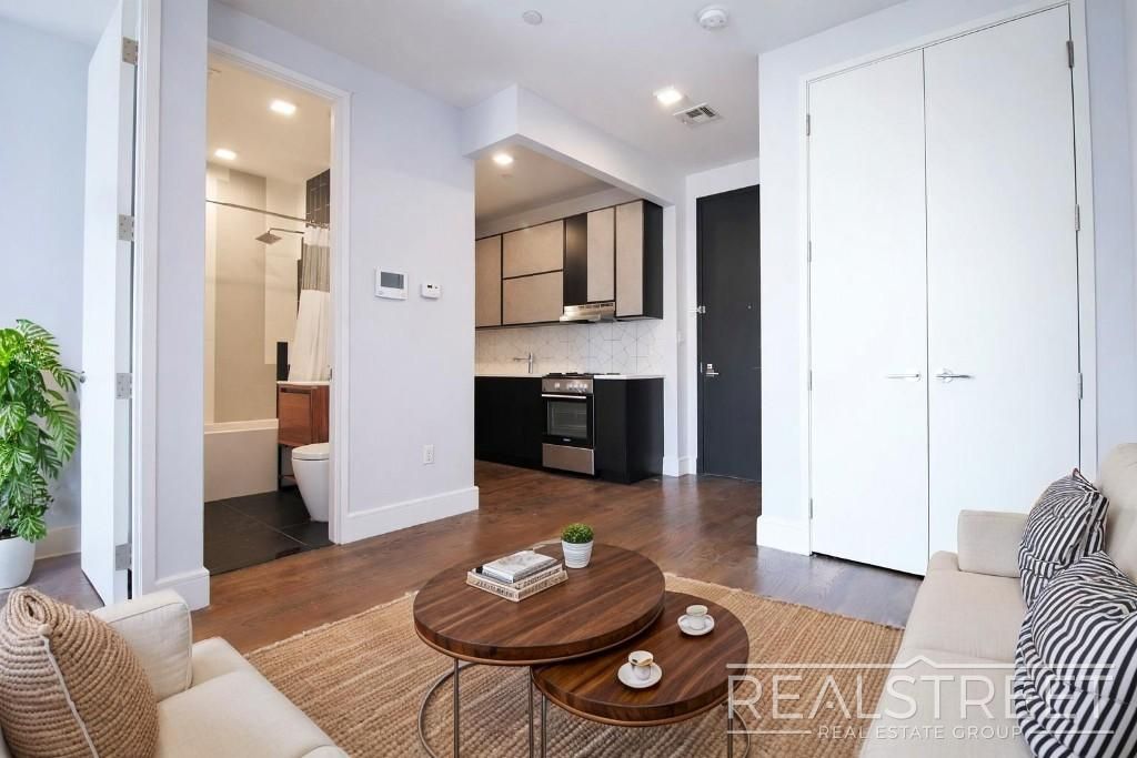 Photo of 96 Himrod St #2F, BROOKLYN, NY 11221 (MLS # 11680683)