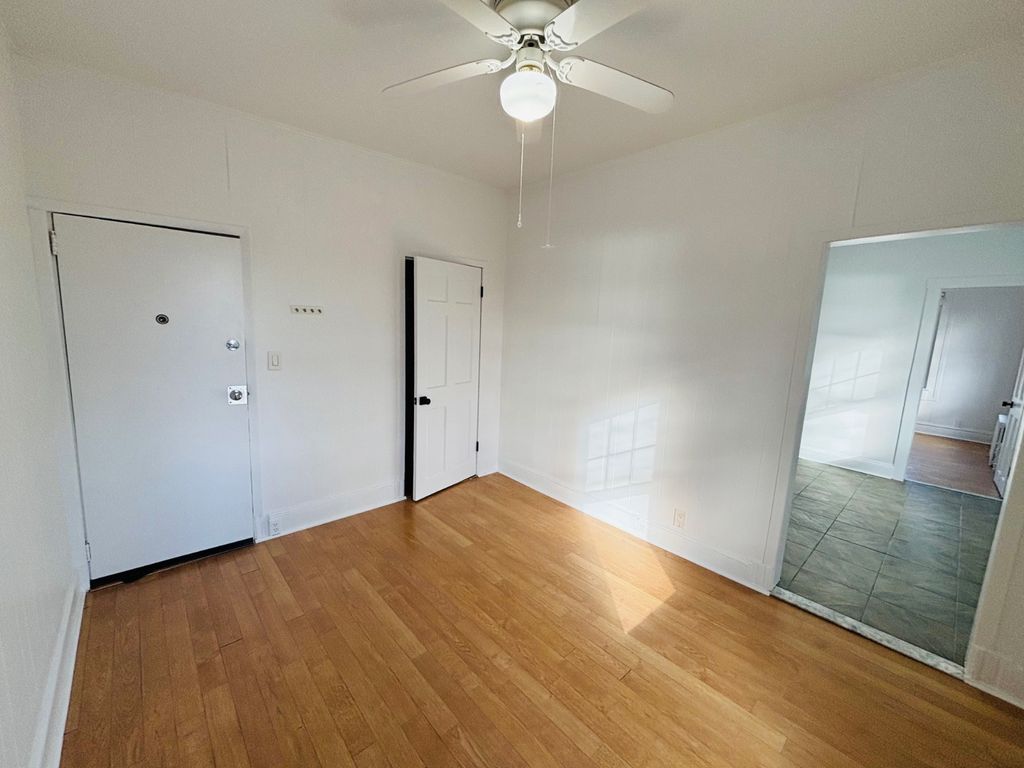 Photo of 420 Littleworth Ln #8, Sea Cliff, NY 11579 (MLS # 11617691)