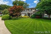 Photo of 41 Chelsea Place, Deer Park, NY 11729 (MLS # 11935395)