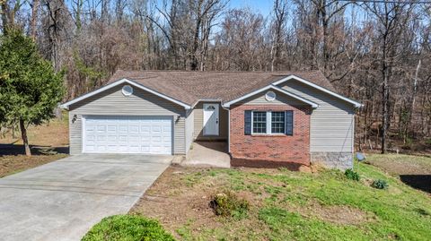Photo of 701 Oak Street, Madisonville, KY 42431 (MLS # 11680985)