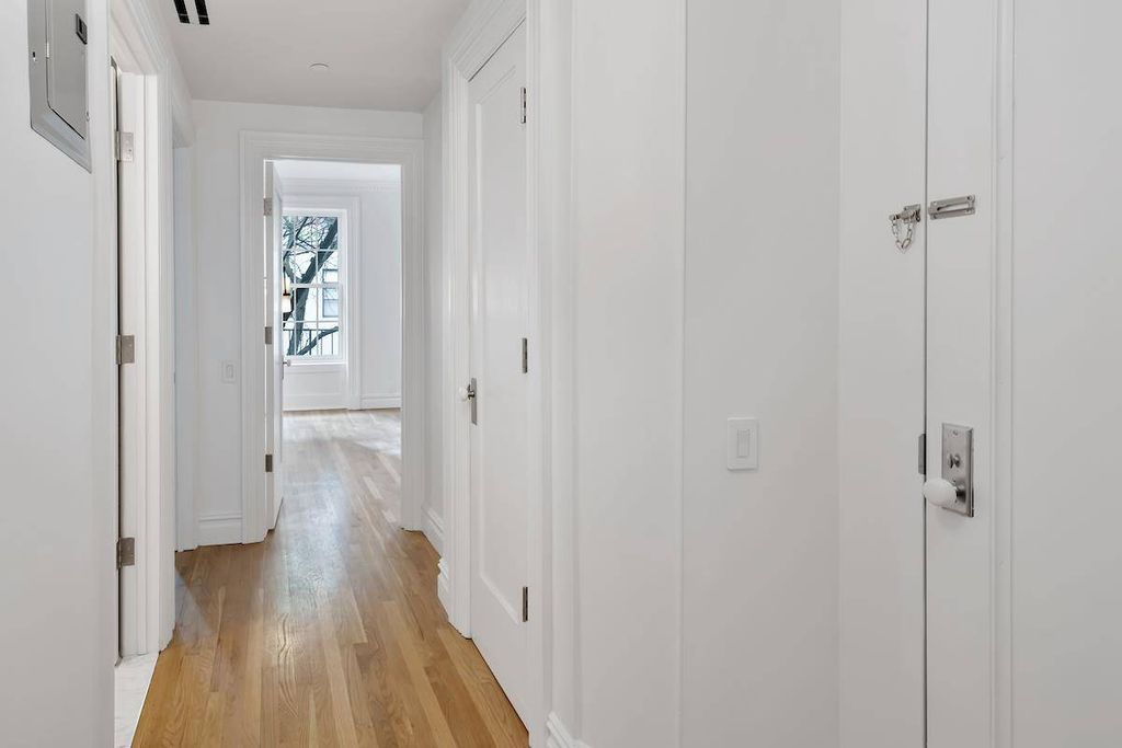 Photo of 422 Hudson Street #3, New York, NY 10014 (MLS # 11622393)