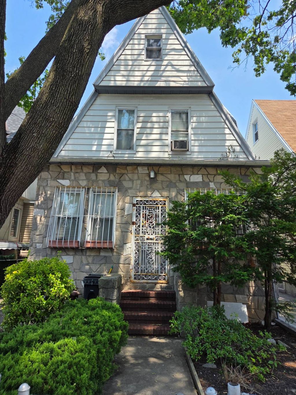 Photo of 1243 37th St, Brooklyn, NY 11218 (MLS # 11590984)