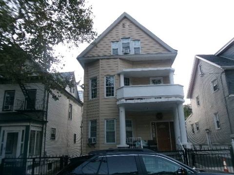 Photo of 432 South 1st Ave, Mount Vernon, NY 10550 (MLS # 11737607)