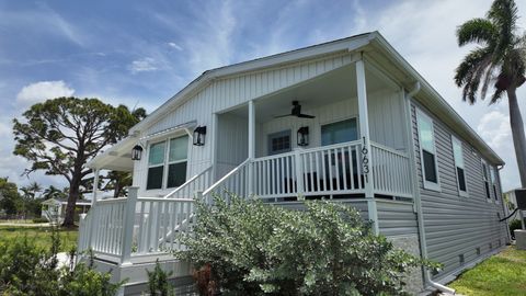 Photo of 16631 Magnolia Dr, Ft Myers, FL 33908 (MLS # 11842189)