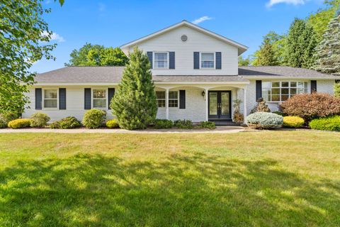 Photo of 39 Glenridge Rd, Schenectady, NY 12302 (MLS # 11817002)