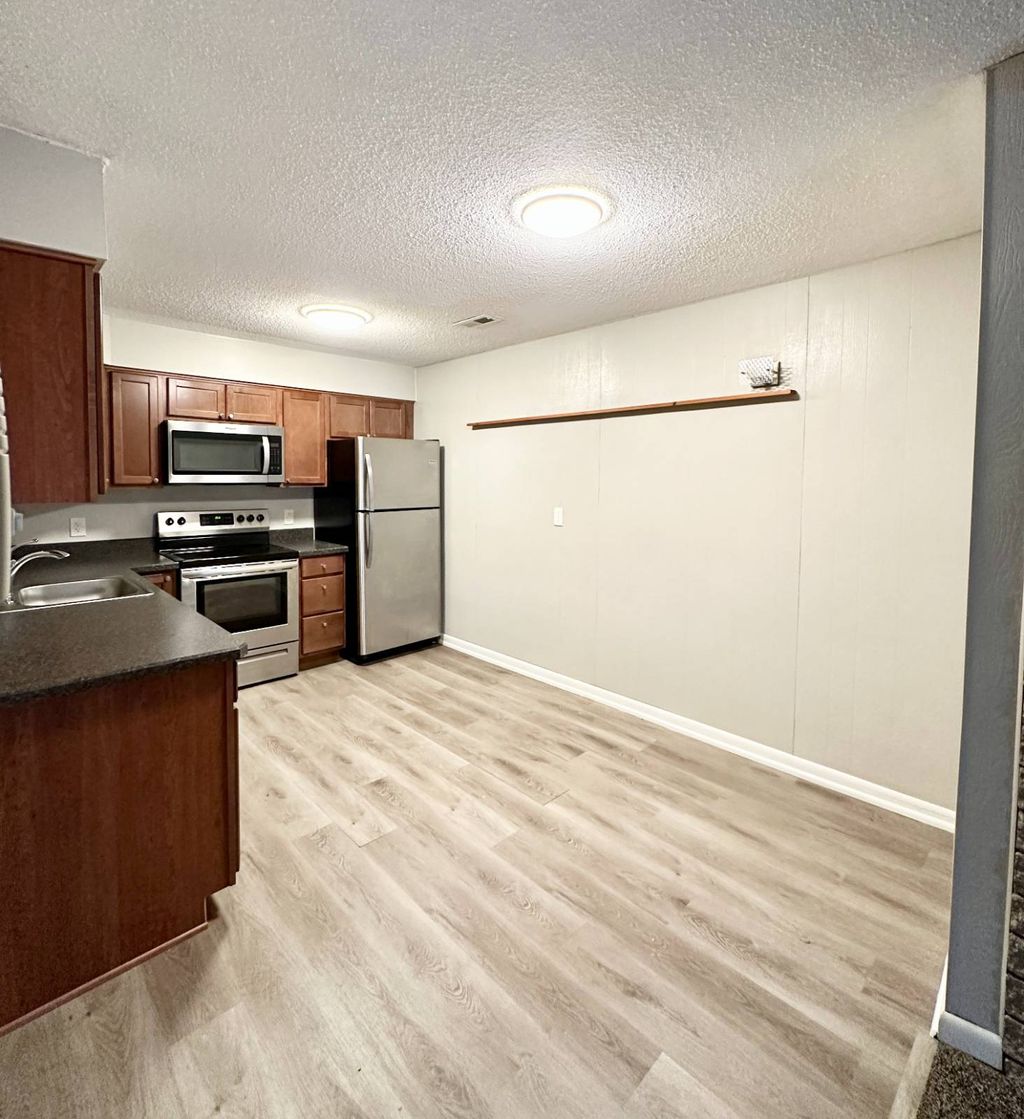 Photo of 1552 Helderberg Ave #13, Rotterdam, NY 12306 (MLS # 11619006)