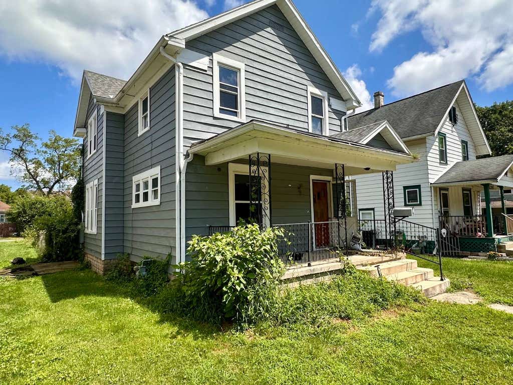 Photo of 732 Stanton Ave, Springfield, OH 45503 (MLS # 11920597)