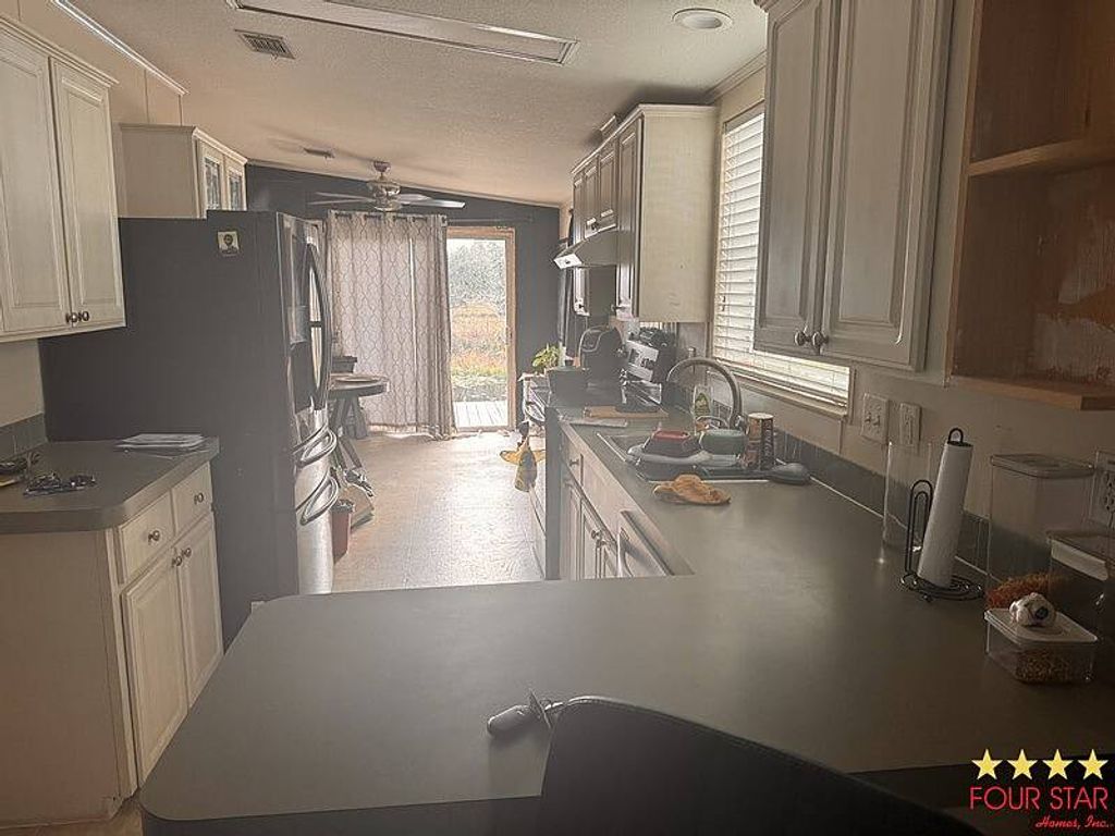 Photo of 252 Lakeside Gardens Circle, Lake Wales, FL 33859 (MLS # 11641505)