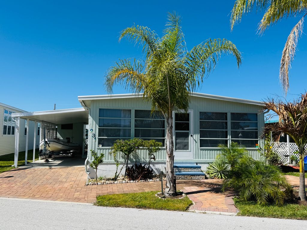 Photo of 231 Arbor Lane, Vero Beach, FL 32960 (MLS # 11678381)