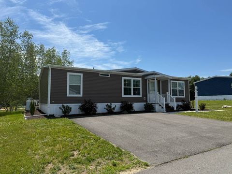 Photo of 185 Old State Rd #32A, Broadalbin, NY 12025 (MLS # 11803864)