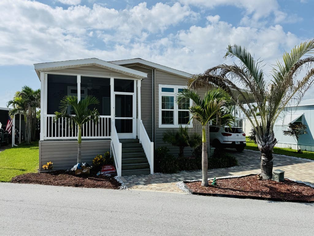 Photo of 206 Arbor Lane, Vero Beach, FL 32960 (MLS # 11938342)