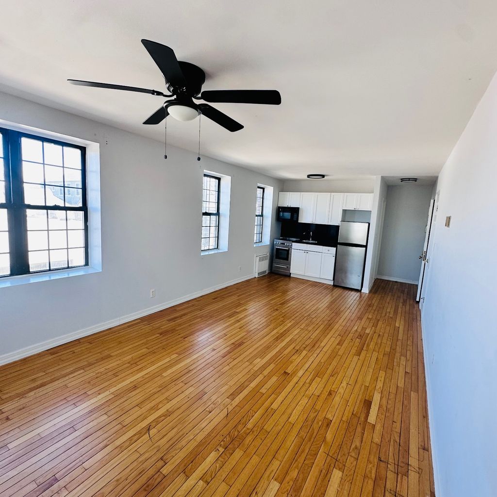Photo of 890 Beech Street #1I, Long Beach, NY 11561 (MLS # 11740301)