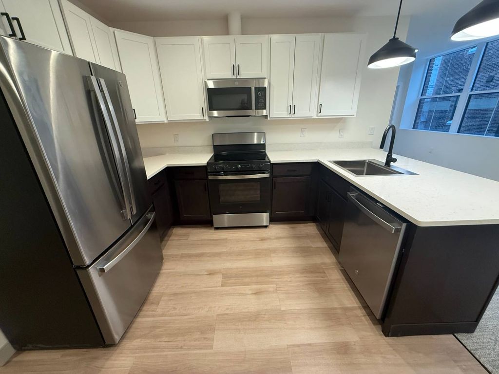 Photo of 1117 W Fayette Street #204, Syracuse, NY 13204 (MLS # 11655446)