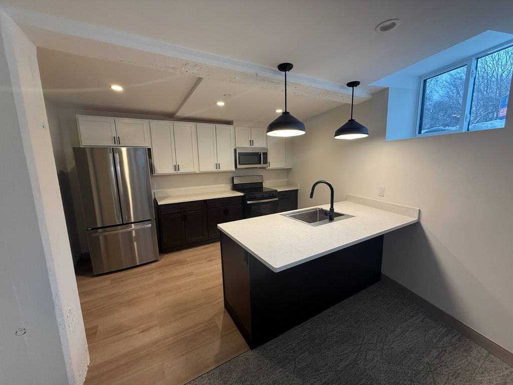 Photo of 1117 W Fayette Street #003, Syracuse, NY 13204 (MLS # 11655428)