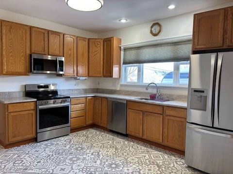 Photo of 527 Alexander Street, Schenectady, NY 12308 (MLS # 11665078)